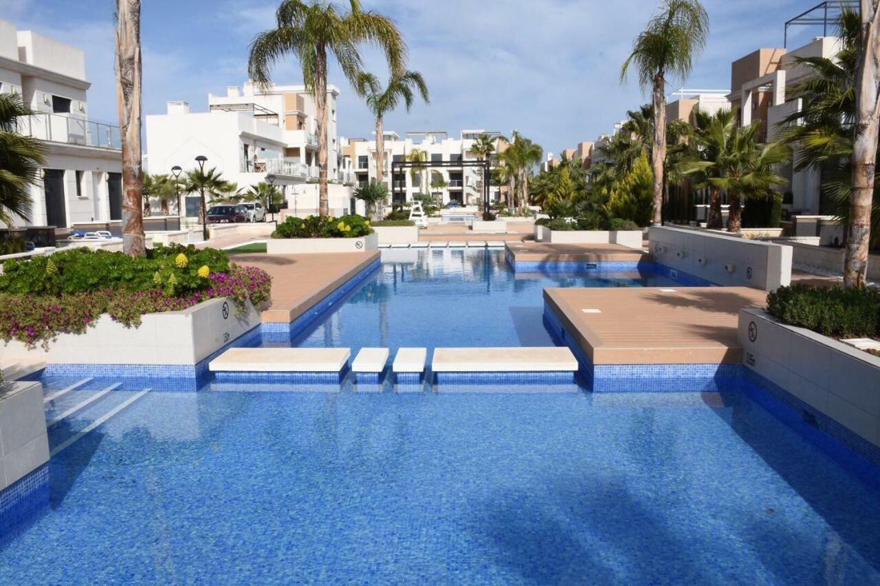 La Zenia Beach Bungalow Hotel Orihuela Kültér fotó